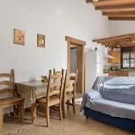 Cortijo Entrepinares Semesterbostad